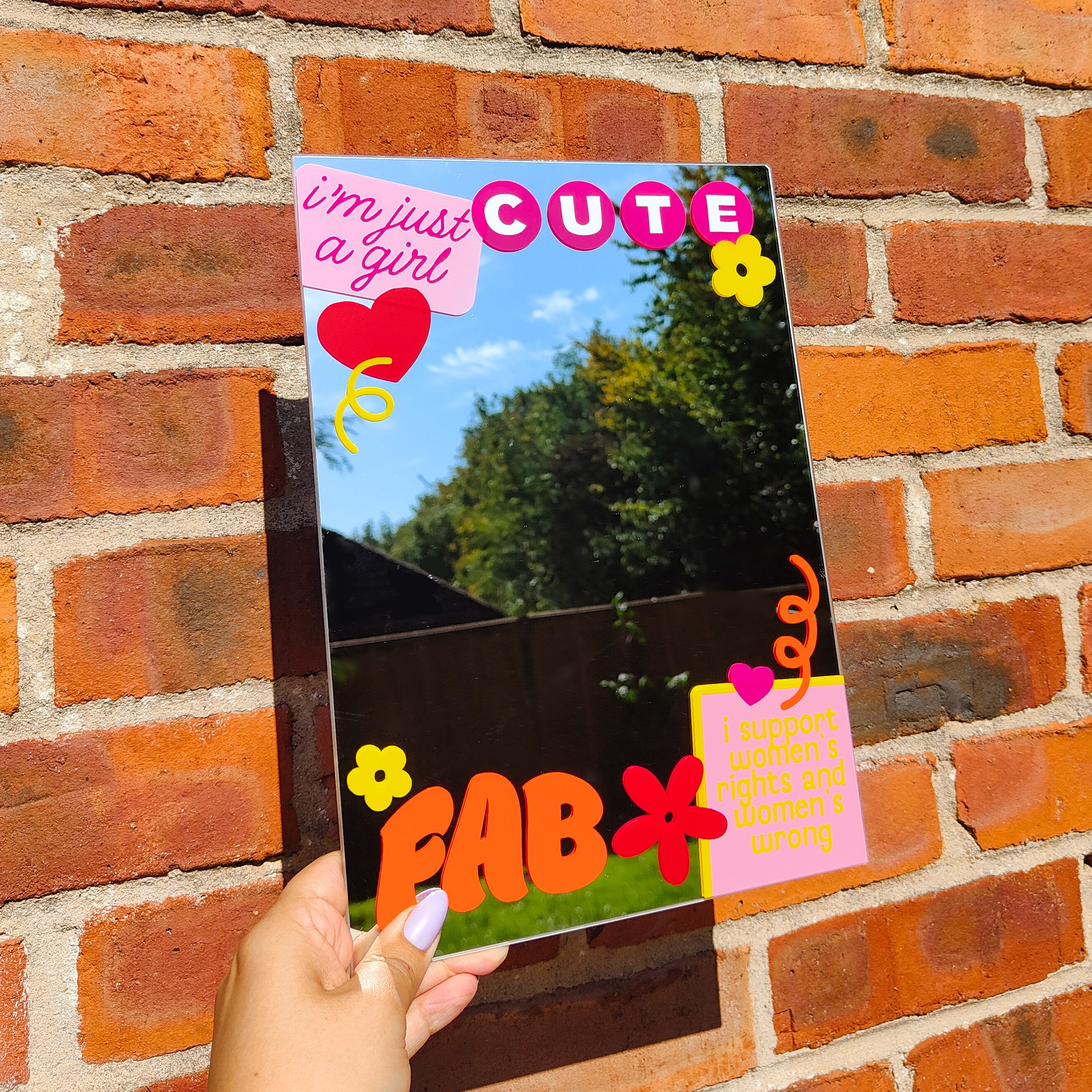 'GIrly Things' Selfie Mirror