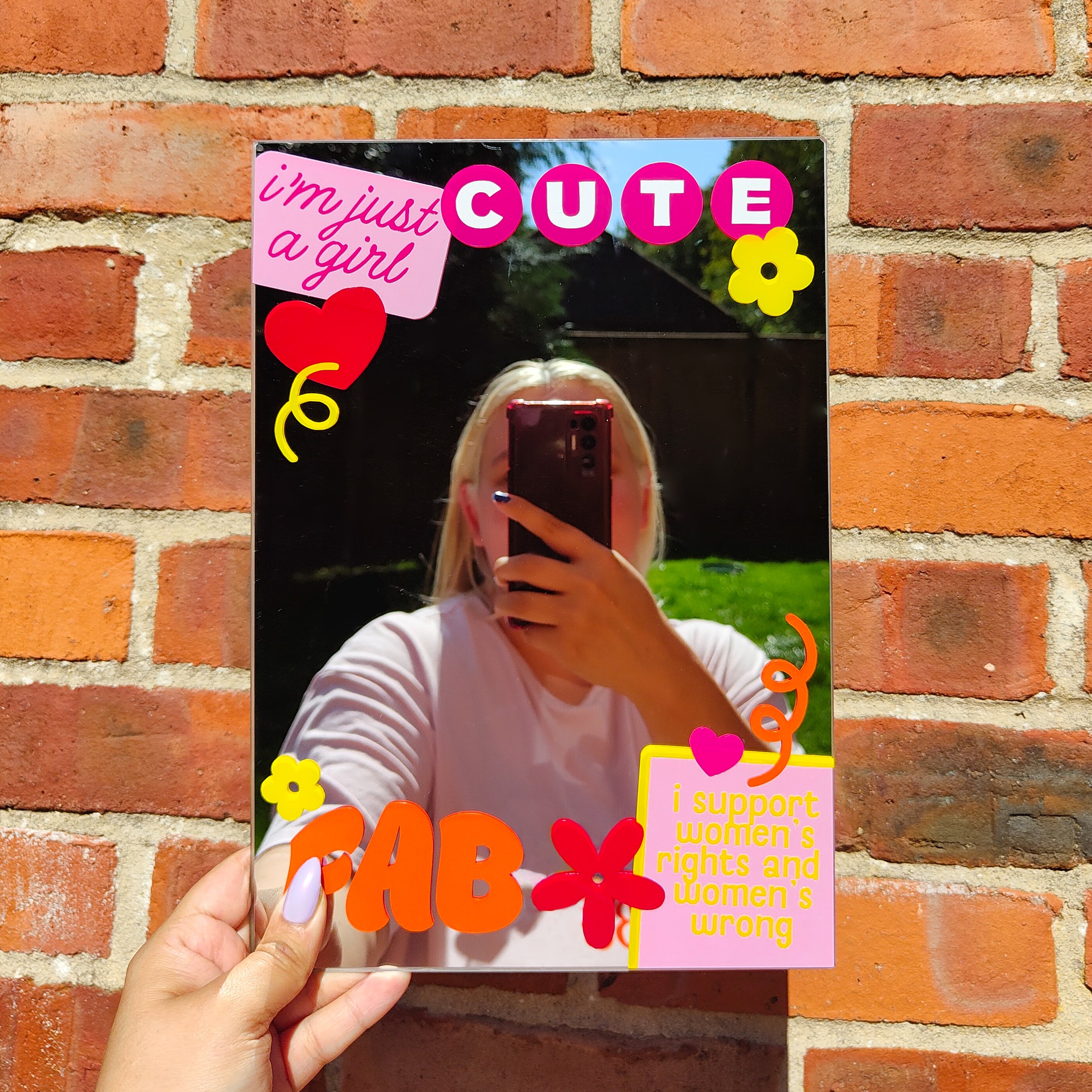 'GIrly Things' Selfie Mirror