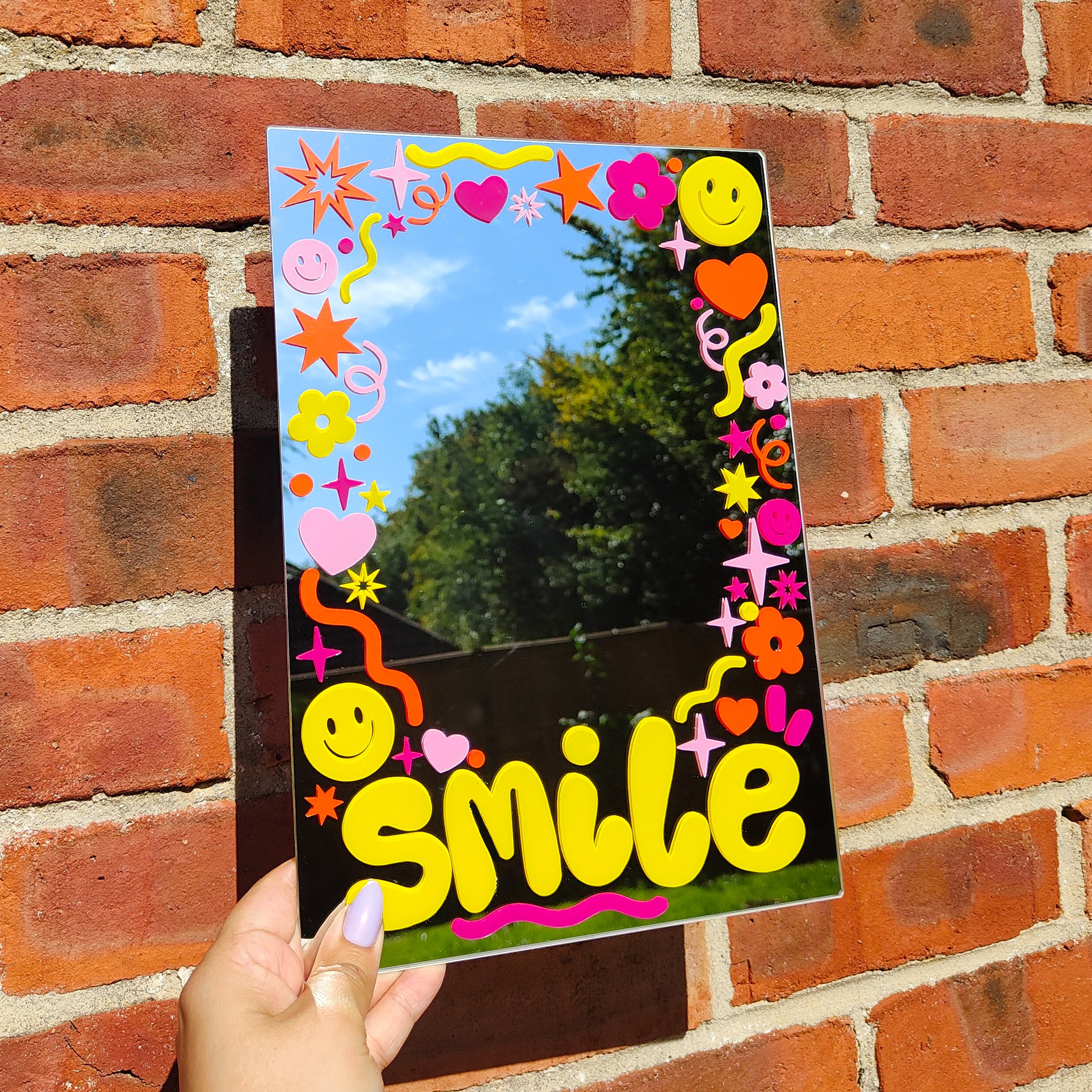 'Smile' Selfie Mirror
