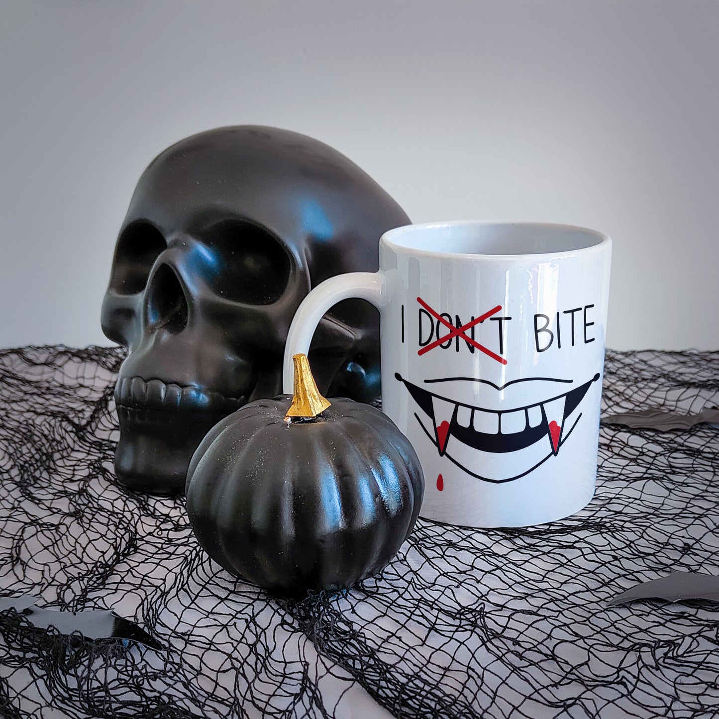 'I don't Bite' Mug